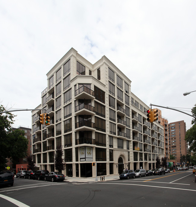 Millenium 99 in Rego Park, NY - Building Photo - Building Photo