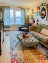 1630 W Sunnyside Ave, Unit 1614 in Chicago, IL - Building Photo