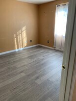 965 Weeping Willow Ct in Tracy, CA - Building Photo