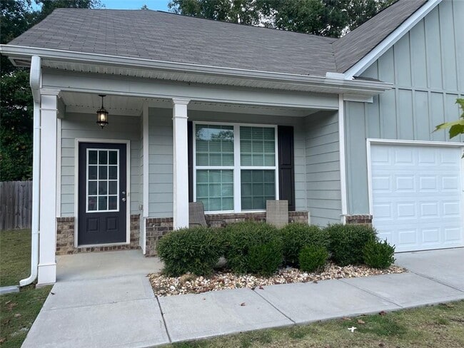 560 Vandenburg Dr in Villa Rica, GA - Building Photo - Building Photo