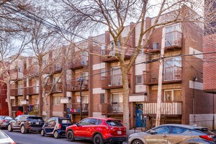 2412 Augustin-Cantin St Apartments