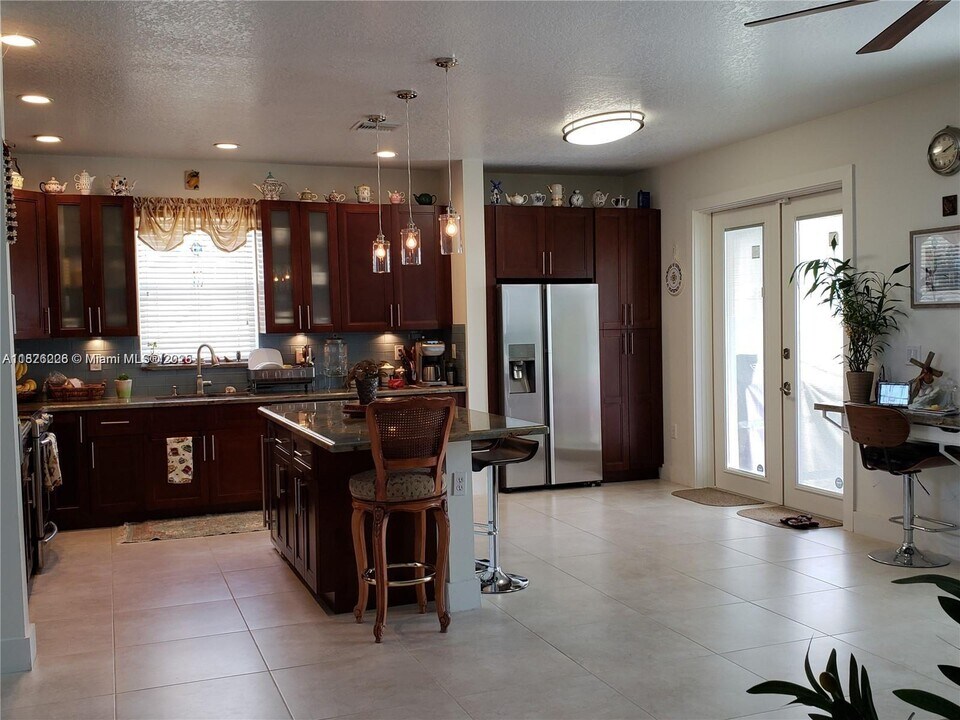 14226 NW 21st St in Pembroke Pines, FL - Building Photo