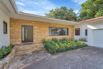 1915 S Miami Ave in Miami, FL - Building Photo - Building Photo