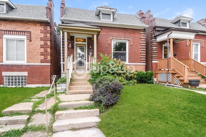 4269 Humphrey St in St. Louis, MO - Building Photo