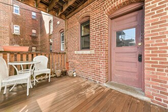 87 Browne St, Unit 1 in Brookline, MA - Building Photo - Building Photo