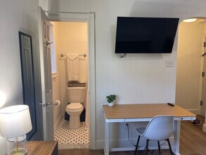 90 N Pearl St in Buffalo, NY - Building Photo - Building Photo