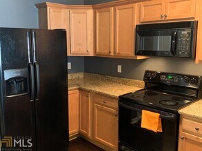 2360 Johnson Rd NE in Atlanta, GA - Building Photo - Building Photo