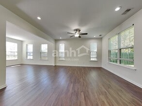 95 Gentry Way in Richmond Hill, GA - Building Photo - Building Photo