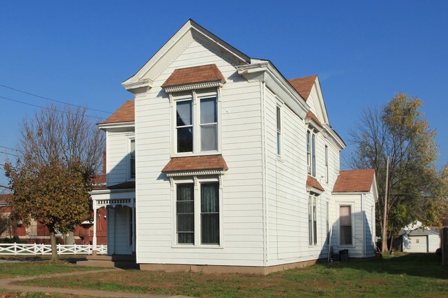 401 E Beckett St in Clarksville, IN - Building Photo - Building Photo