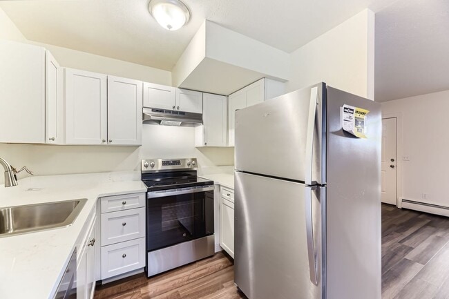 2340 Walnut St in Boulder, CO - Foto de edificio - Building Photo