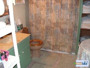 624 Live Falls in Canyon Lake, TX - Building Photo - Building Photo