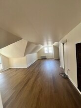 108 Warren St, Unit #1 in Arlington, MA - Building Photo - Building Photo