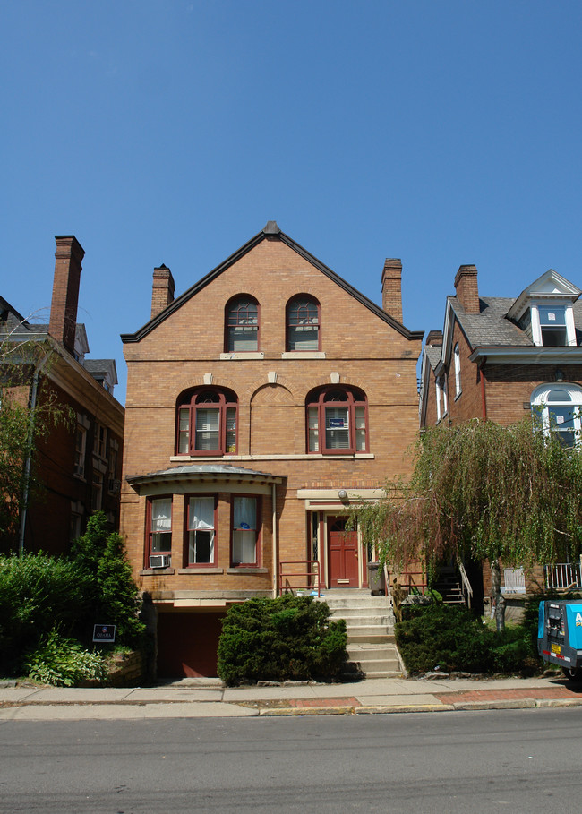 229 N Dithridge St in Pittsburgh, PA - Foto de edificio - Building Photo