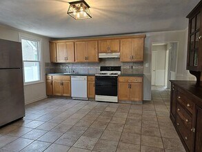 84 Rollstone Ave in West Sayville, NY - Building Photo - Building Photo