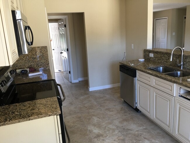 26 Aston Cir in Ormond Beach, FL - Building Photo - Building Photo