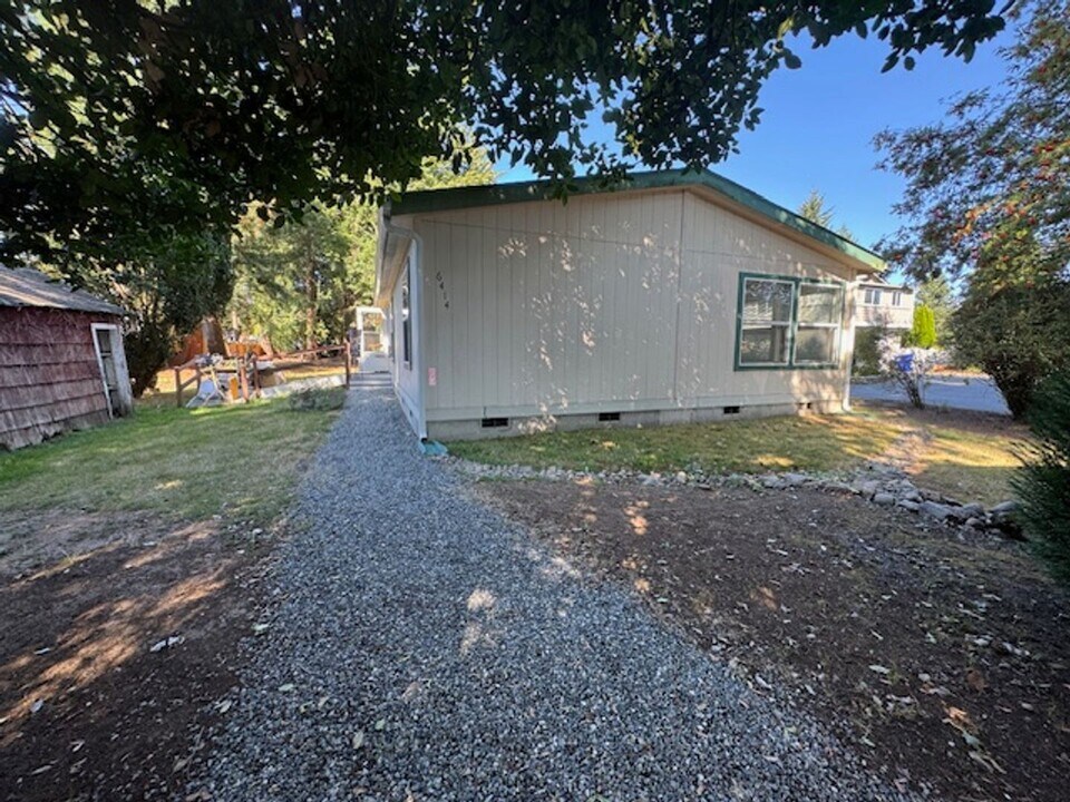 6414 Cady Rd in Everett, WA - Building Photo