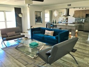 5000 Gulf Blvd in St Pete Beach, FL - Building Photo - Building Photo