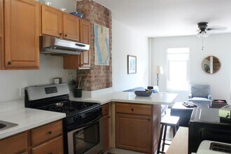 348 Warburton Ave in Hastings On Hudson, NY - Building Photo - Building Photo