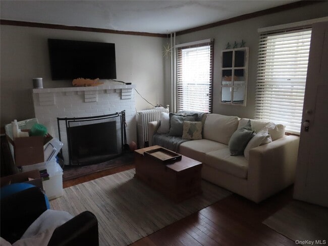 67 Prospect St in Babylon, NY - Building Photo - Building Photo