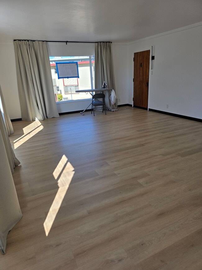 500 Merritt Ave, Unit APT 1 in Oakland, CA - Building Photo - Building Photo