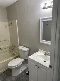 7825 Glass St photo'