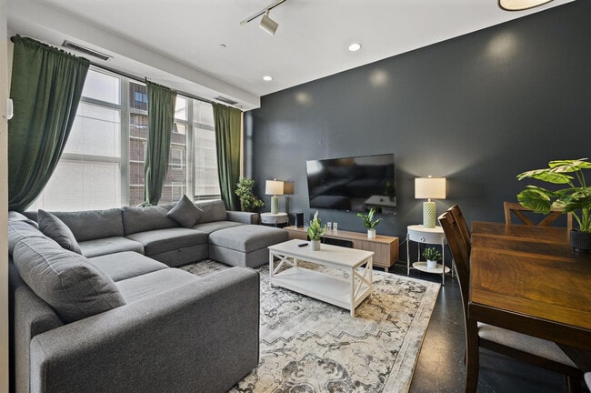 160 E Berkeley St, Unit ID1343275P in Boston, MA - Building Photo - Building Photo