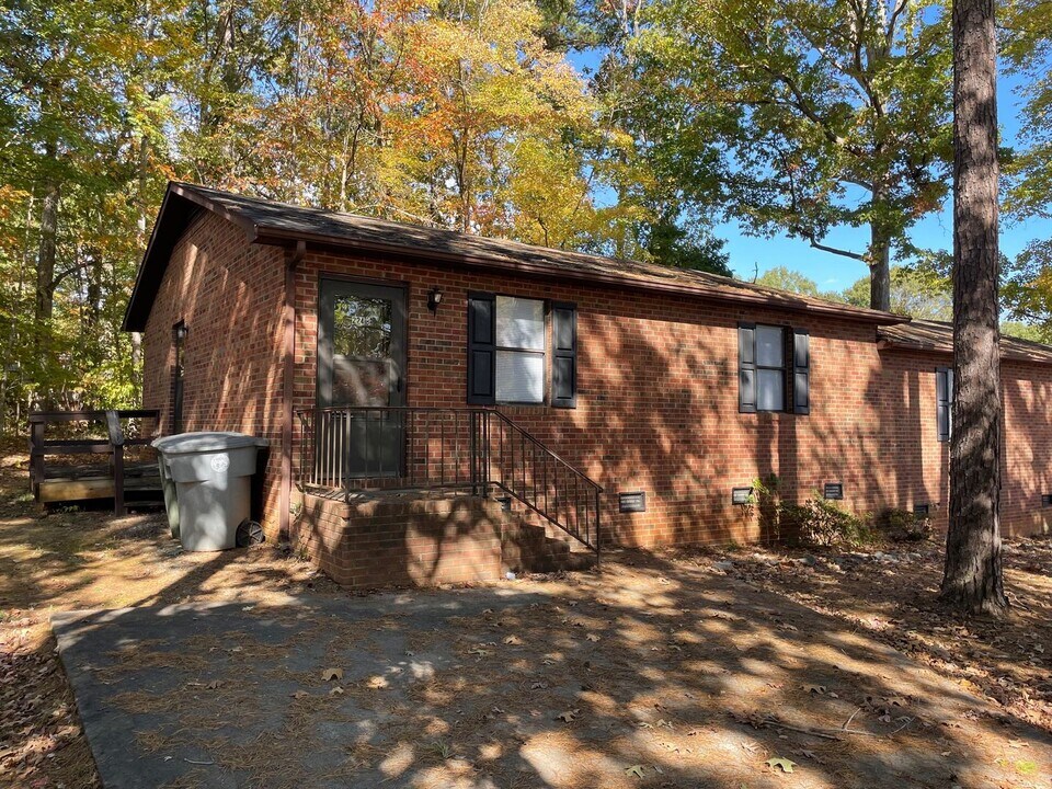 224 Northwood Dr in Asheboro, NC - Building Photo
