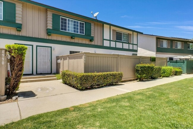 property at 4984 Argyle Dr