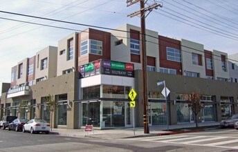 2051 Sawtelle Blvd in Los Angeles, CA - Building Photo - Building Photo