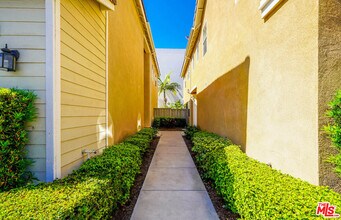 1241 Ivy Terrace in Torrance, CA - Building Photo - Building Photo