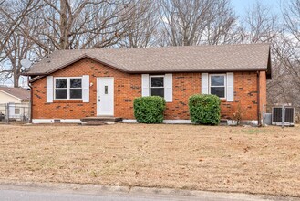 1597 Bevard Rd in Clarksville, TN - Building Photo - Building Photo