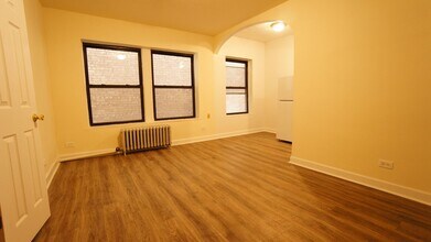 5417 Kenmore LLC in Chicago, IL - Building Photo - Interior Photo