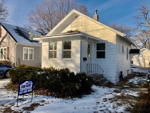 property at 508 11th Ave SW