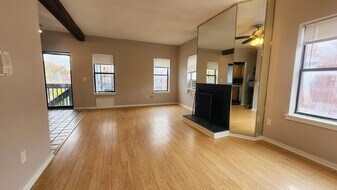 56 Atwood St in Hartford, CT - Building Photo