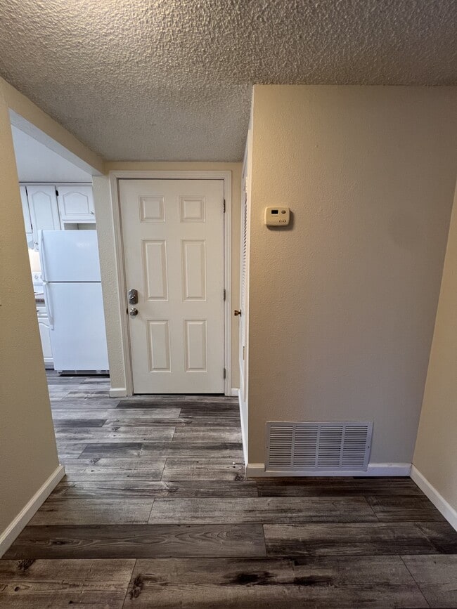 302 Pleasant St in Grass Valley, CA - Building Photo - Building Photo