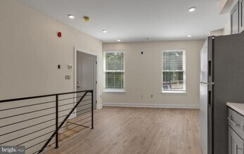 509 Gorgas Ln in Philadelphia, PA - Building Photo - Building Photo