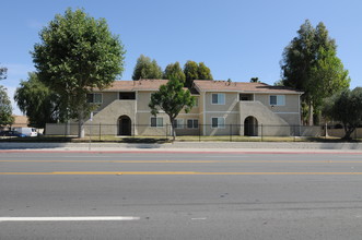 Meadowview Apartments II in Perris, CA - Building Photo - Building Photo