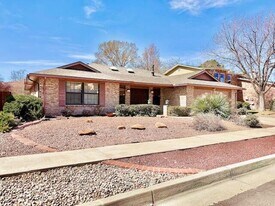 7417 Lew Wallace Dr NE in Albuquerque, NM - Building Photo