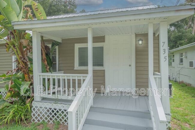 property at 735 Marion St