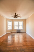 5930 N Northwest Hwy, Unit #1A in Chicago, IL - Foto de edificio - Building Photo