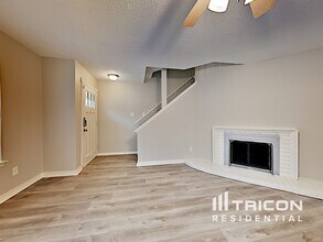815 Wyndham Pl in Arlington, TX - Building Photo - Building Photo
