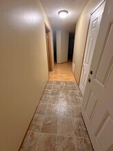 831 Highview Dr, Unit C in New Richmond, WI - Foto de edificio - Building Photo