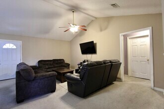 220 Tiffot Ct in Crestview, FL - Building Photo - Building Photo