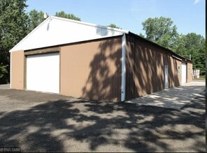 5749 Lake Elmo Ave N in Lake Elmo, MN - Building Photo - Building Photo