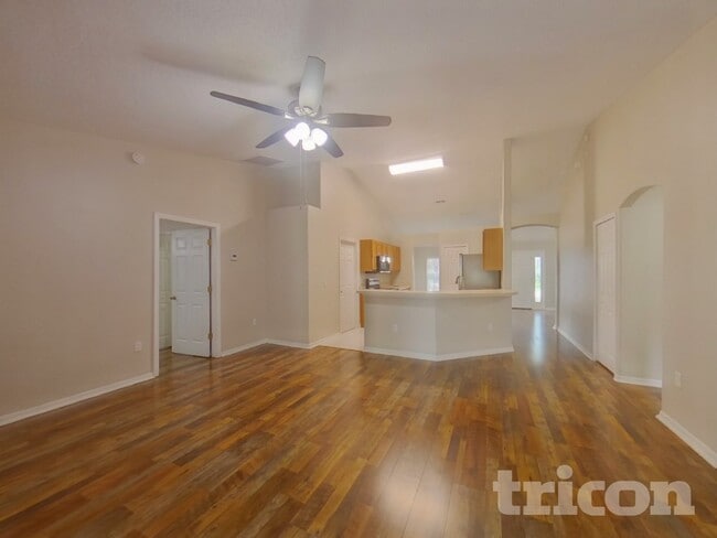 609 White Oak Way in DeLand, FL - Building Photo - Building Photo