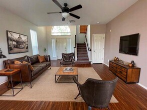10520 Dunham Forest Rd in Austin, TX - Building Photo - Building Photo