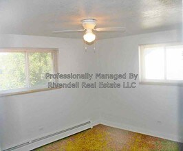 2537 Kingston St in Aurora, CO - Foto de edificio - Building Photo