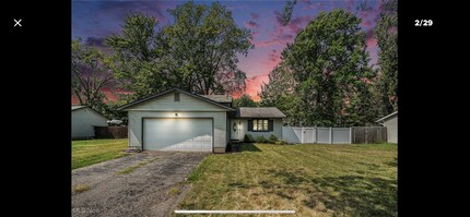 6192 Jaycox Rd in North Ridgeville, OH - Foto de edificio - Building Photo