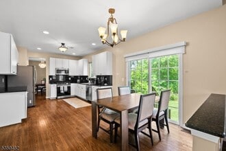 13 Goldstar Dr in Princeton, NJ - Building Photo - Building Photo