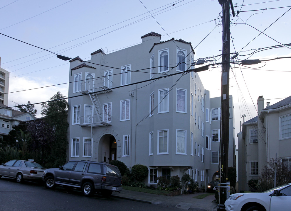 414 Lee St in Oakland, CA - Building Photo